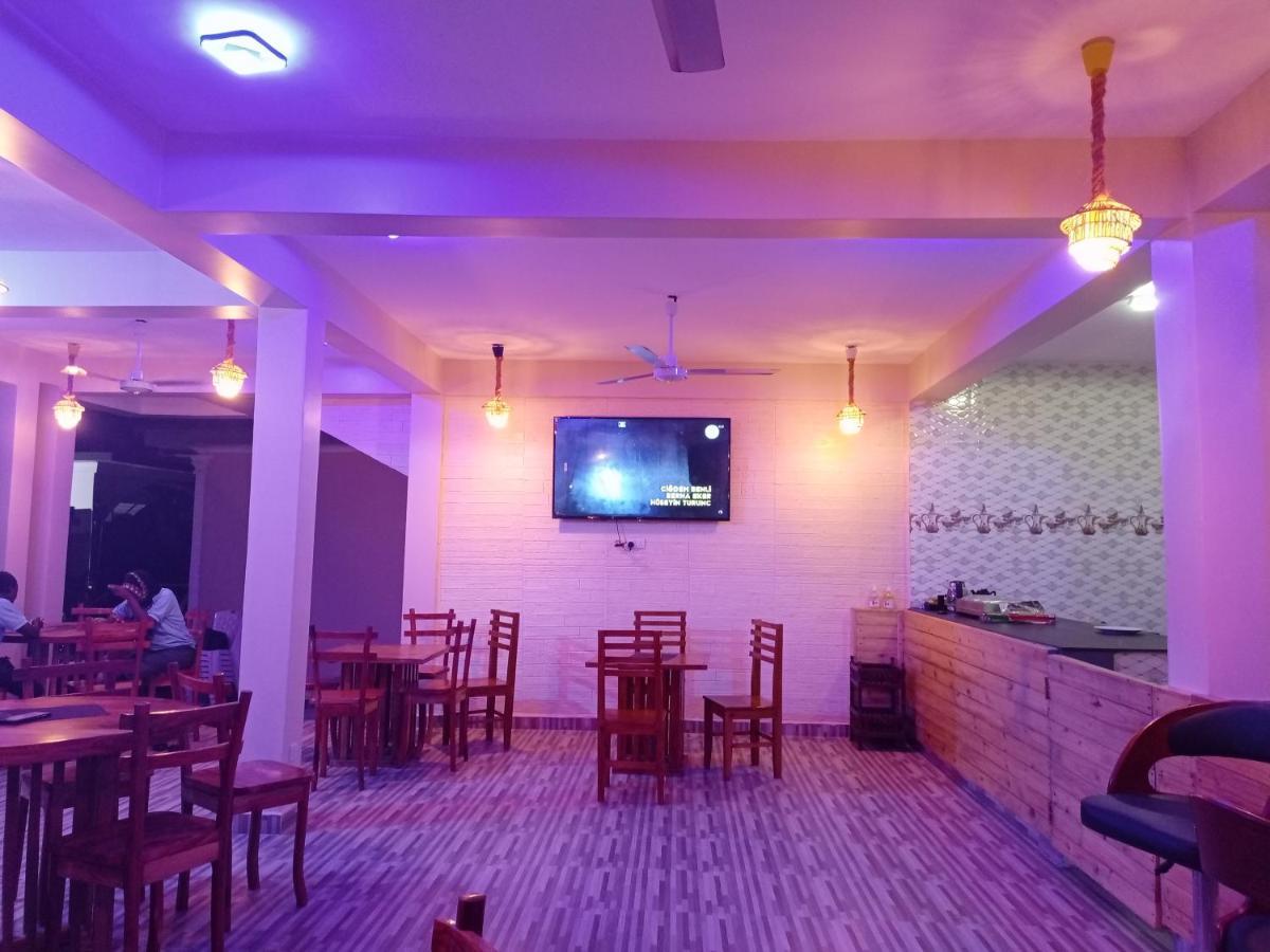 Chibuba Airport Accommodation Daressalam Exterior foto