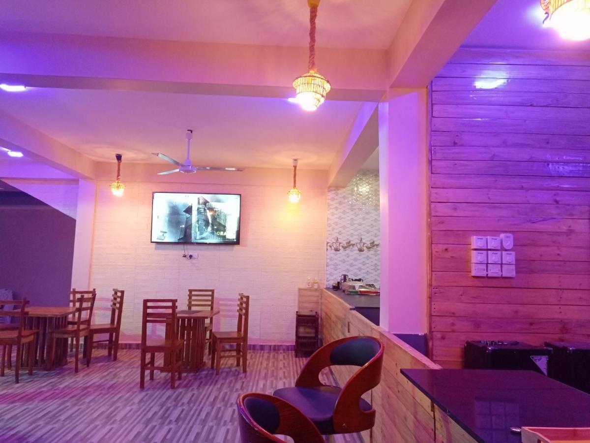 Chibuba Airport Accommodation Daressalam Exterior foto