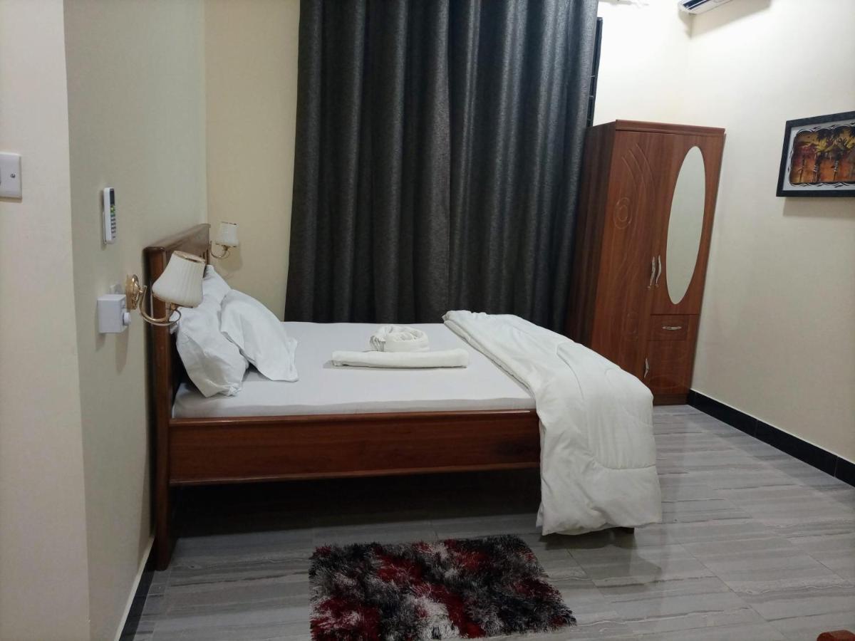 Chibuba Airport Accommodation Daressalam Exterior foto
