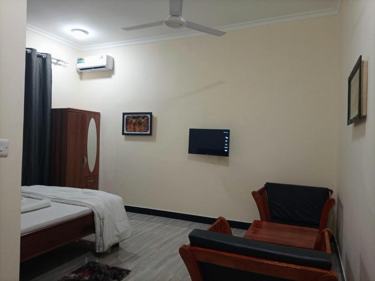 Chibuba Airport Accommodation Daressalam Exterior foto