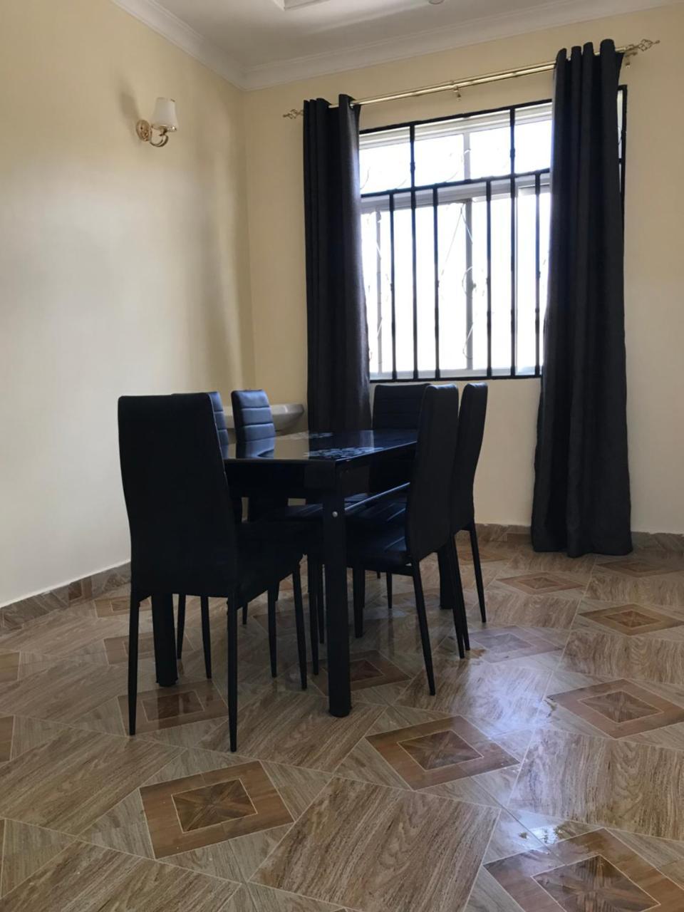 Chibuba Airport Accommodation Daressalam Exterior foto