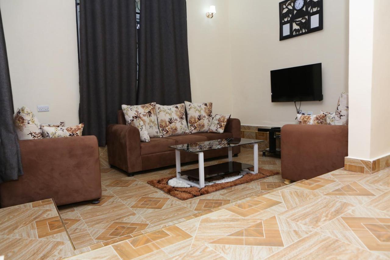Chibuba Airport Accommodation Daressalam Exterior foto