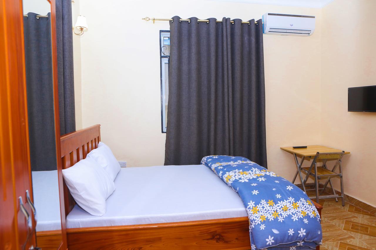 Chibuba Airport Accommodation Daressalam Exterior foto