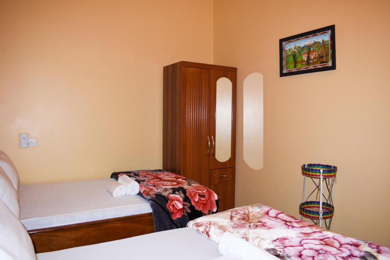 Chibuba Airport Accommodation Daressalam Exterior foto