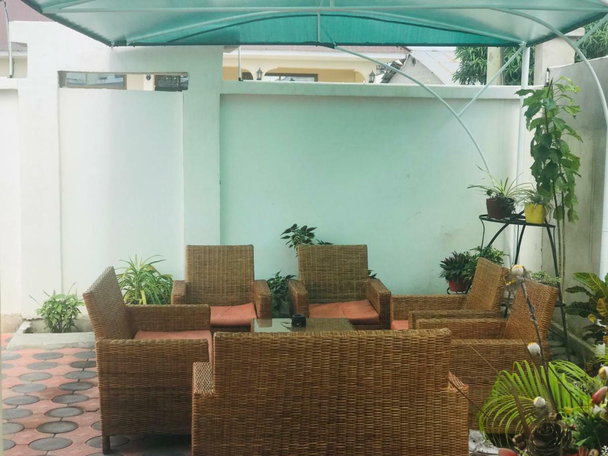 Chibuba Airport Accommodation Daressalam Exterior foto